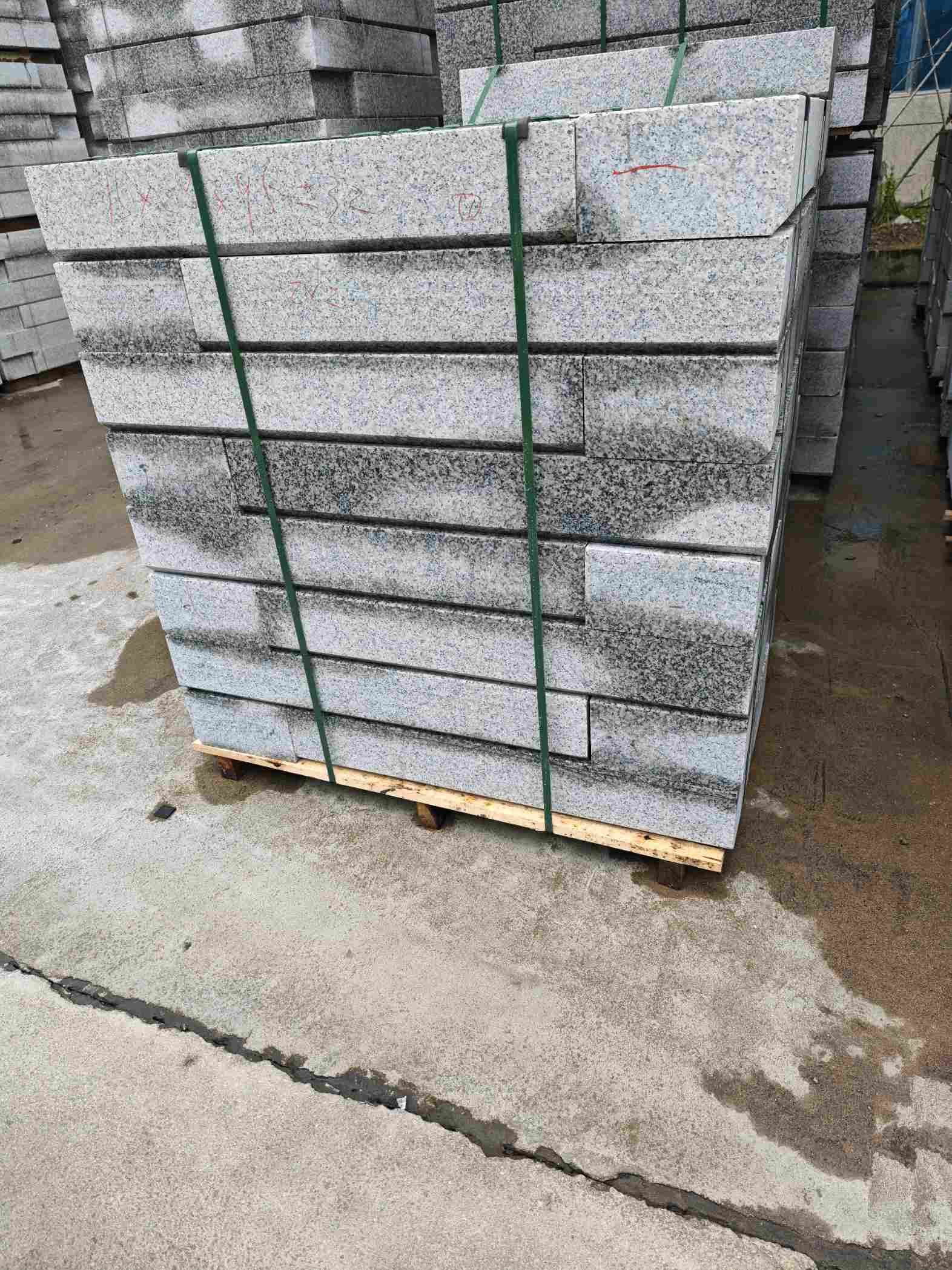 晋城芙蓉白路牙石，马路牙子