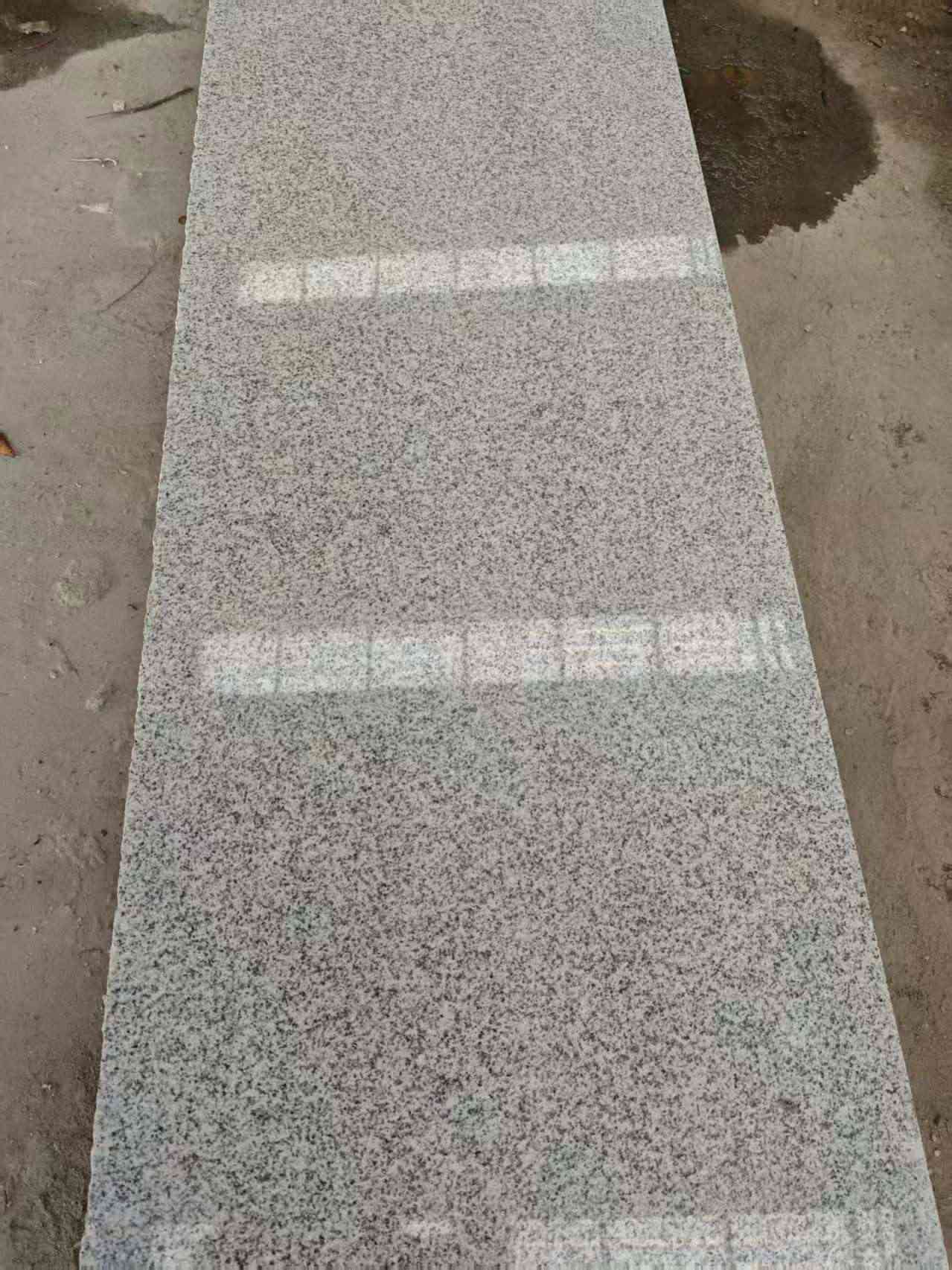 晋城芝麻白光面毛板