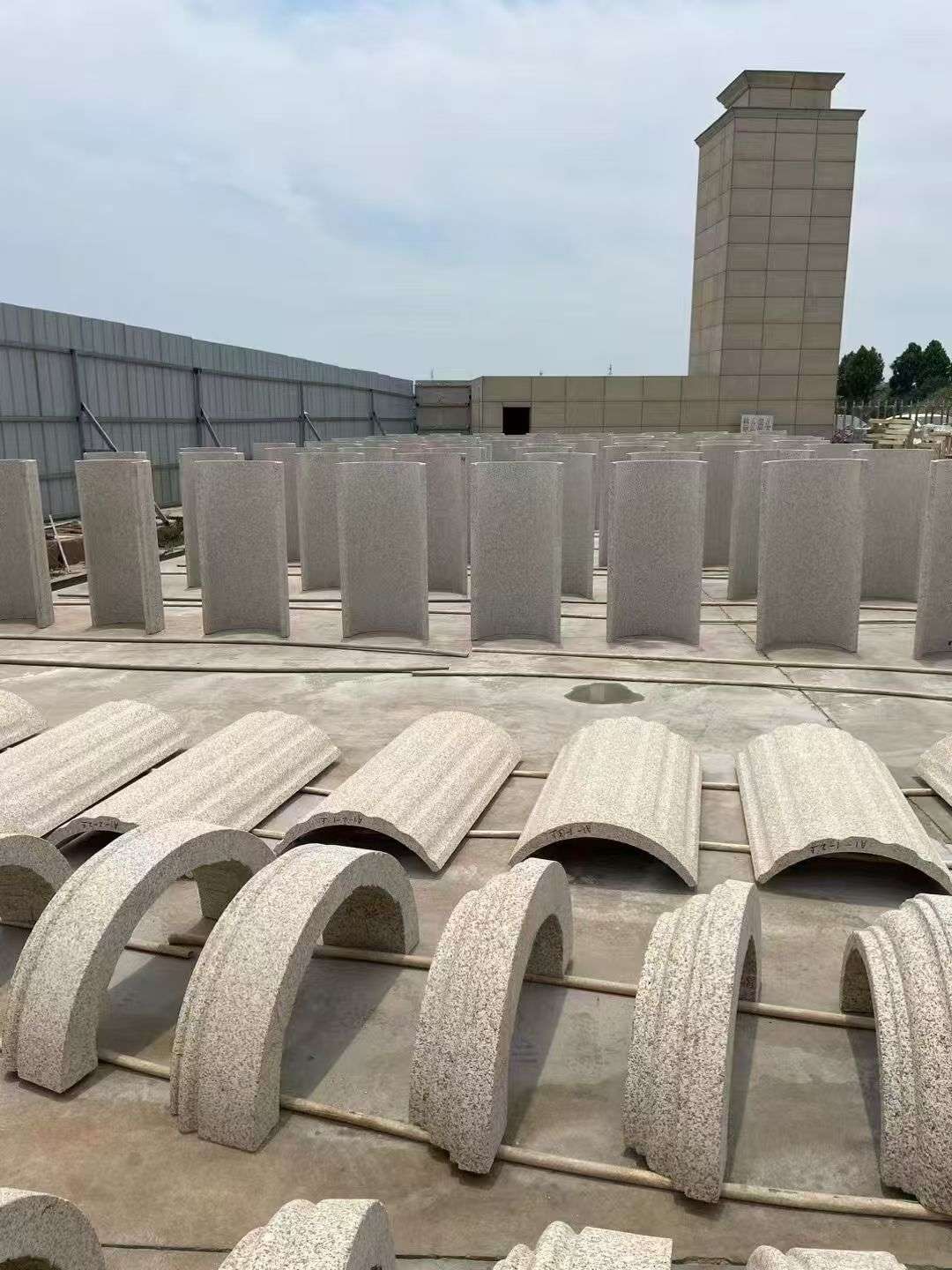 晋城黄金麻别墅柱皮 异形 线条定制